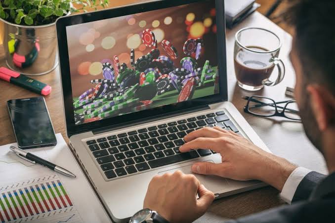 Online Καζίνο Ο Απόλυτος Οδηγός για Έναν Συναρπαστικό Κόσμο Τυχερών Παιχνιδιών